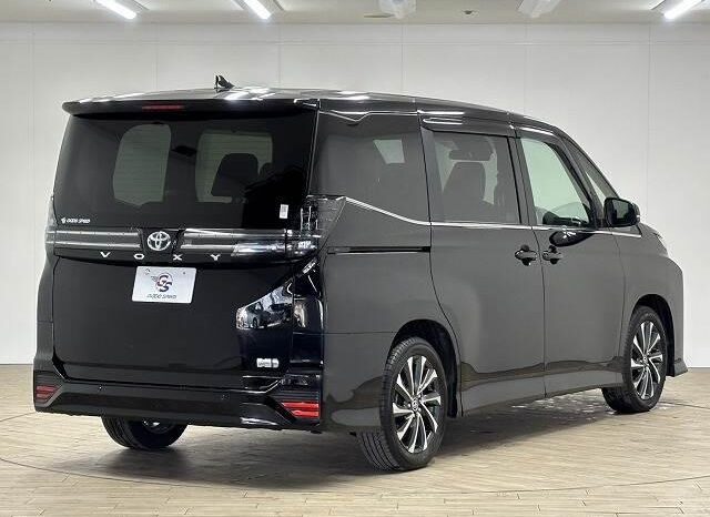 
								TOYOTA VOXY 2024 full									