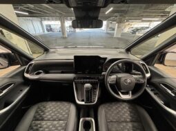 
										TOYOTA VOXY 2024 full									