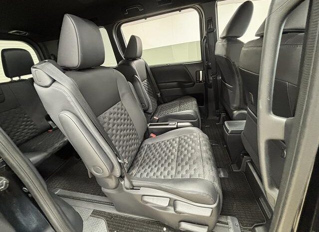 
								TOYOTA VOXY 2024 full									