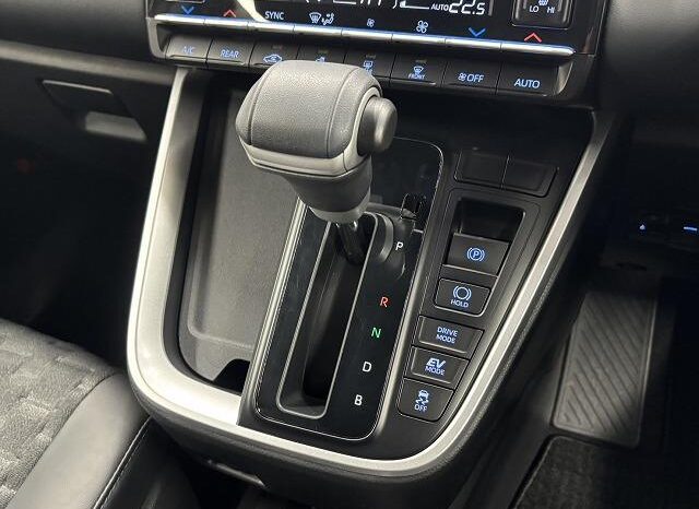 
								TOYOTA VOXY 2024 full									