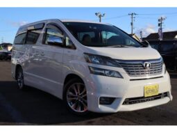 
										TOYOTA VELLFIRE 2011 full									