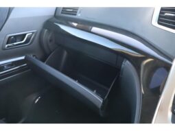 
										TOYOTA VELLFIRE 2011 full									