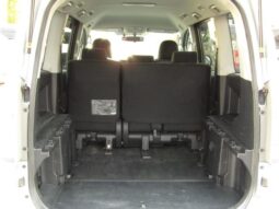 
										TOYOTA VOXY 2012 full									