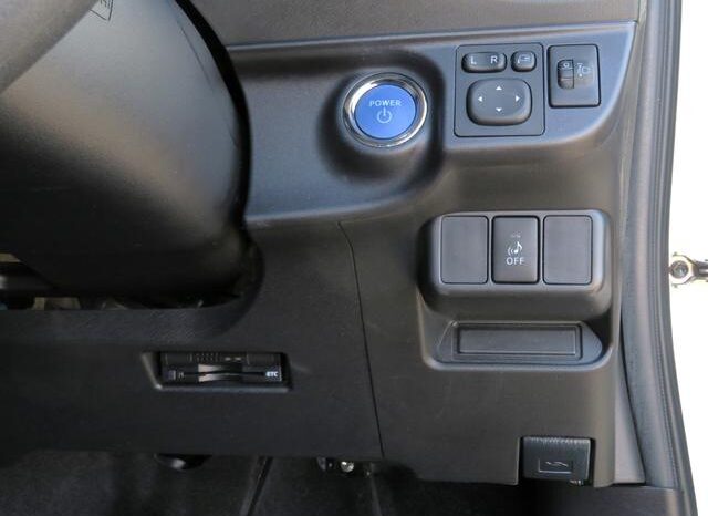 
								TOYOTA AQUA 2015 full									