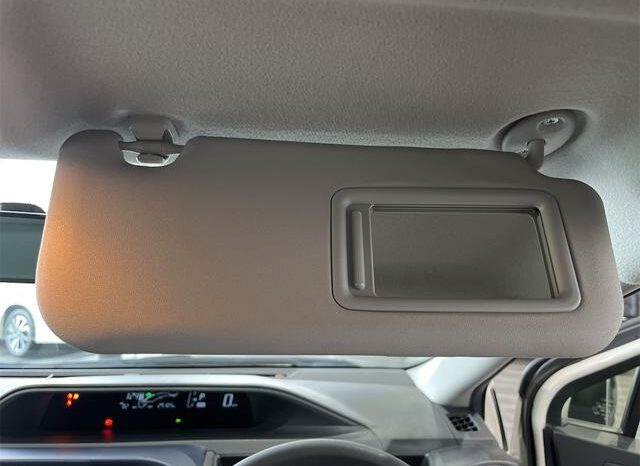 
								TOYOTA AQUA 2015 full									