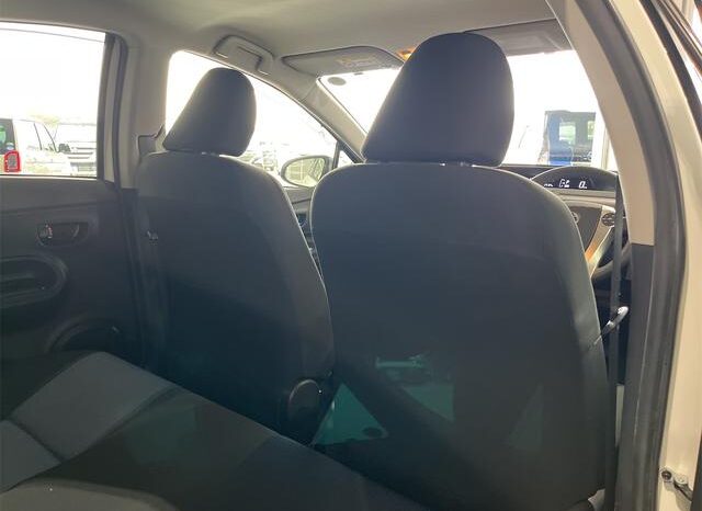 
								TOYOTA AQUA 2015 full									