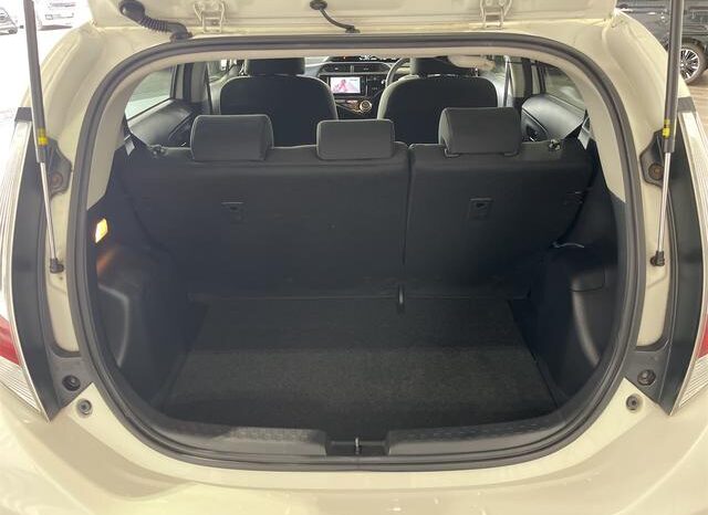 
								TOYOTA AQUA 2015 full									