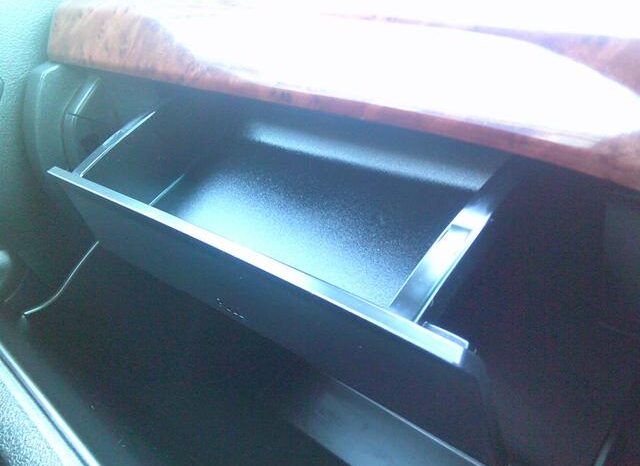 
								TOYOTA VELLFIRE 2010 full									