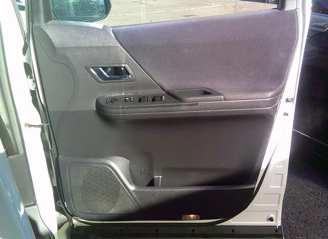 
								TOYOTA VELLFIRE 2010 full									