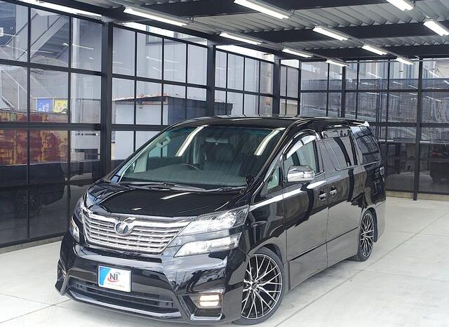 
								TOYOTA VELLFIRE 2011 full									