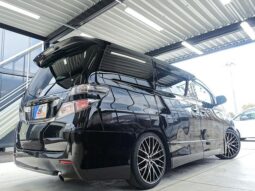 
										TOYOTA VELLFIRE 2011 full									