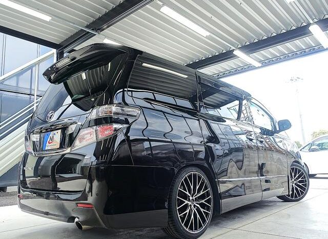 
								TOYOTA VELLFIRE 2011 full									