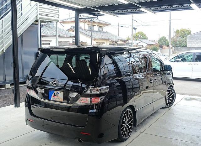 
								TOYOTA VELLFIRE 2011 full									