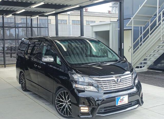 
								TOYOTA VELLFIRE 2011 full									