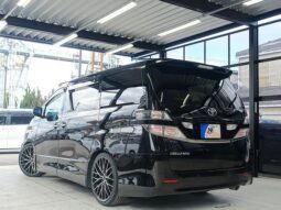 
										TOYOTA VELLFIRE 2011 full									