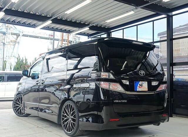 
								TOYOTA VELLFIRE 2011 full									