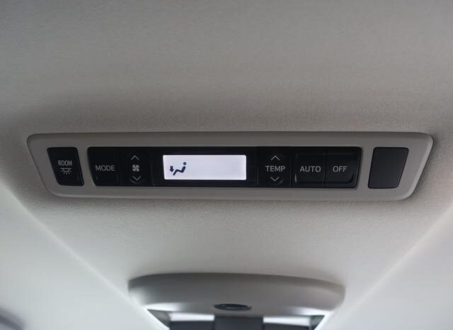 
								TOYOTA VELLFIRE 2011 full									