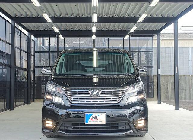 
								TOYOTA VELLFIRE 2011 full									