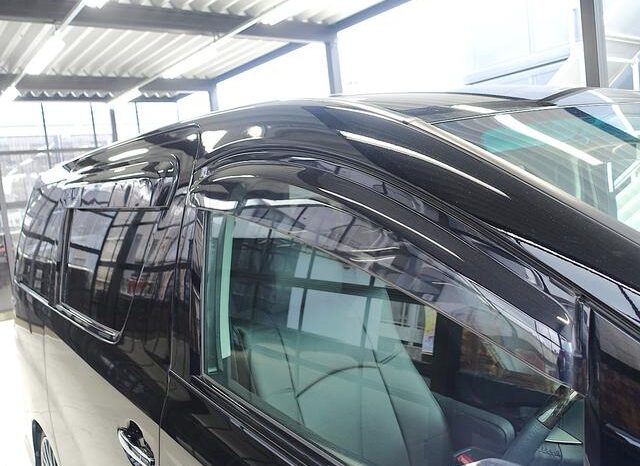 
								TOYOTA VELLFIRE 2011 full									