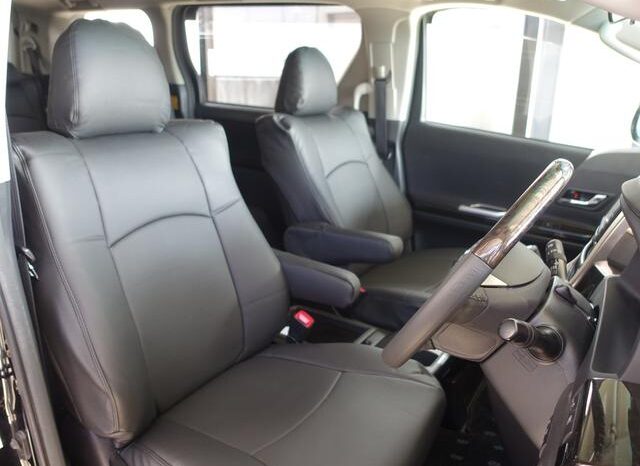 
								TOYOTA VELLFIRE 2011 full									