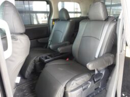 
										TOYOTA VELLFIRE 2011 full									