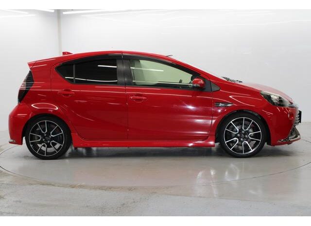 
								TOYOTA AQUA 2015 full									