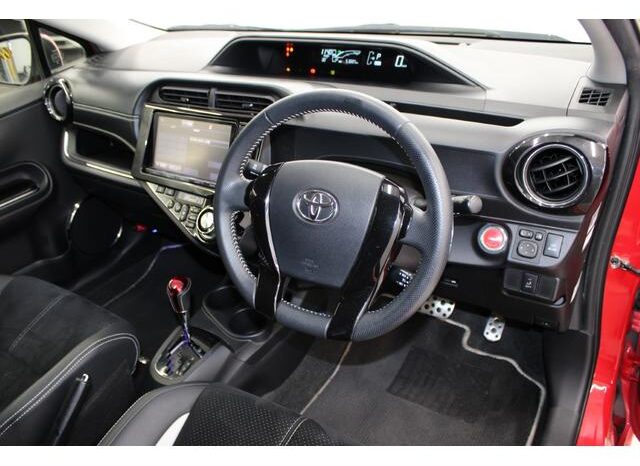 
								TOYOTA AQUA 2015 full									