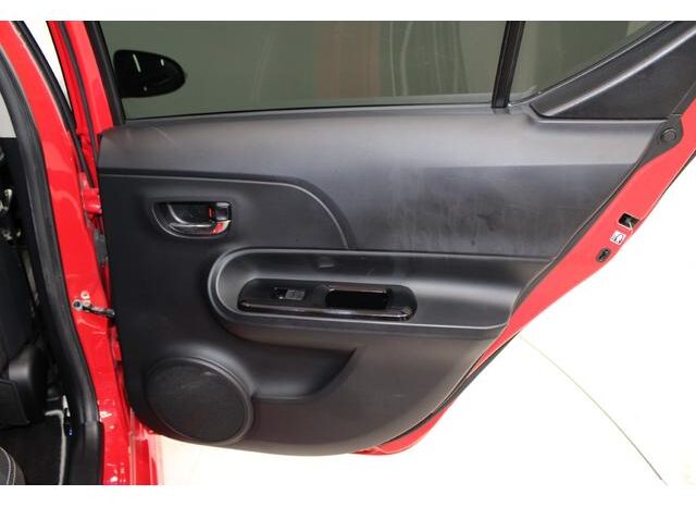 
								TOYOTA AQUA 2015 full									