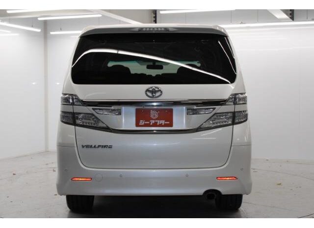 
								TOYOTA VELLFIRE 2012 full									
