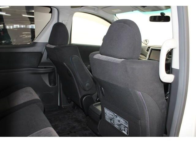 
								TOYOTA VELLFIRE 2012 full									