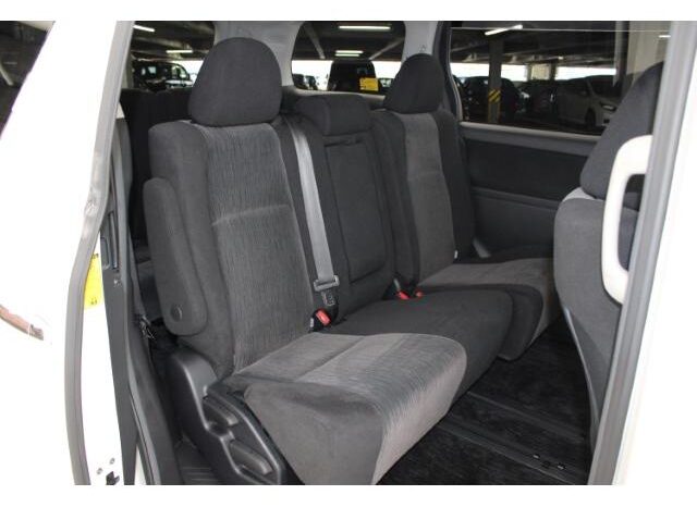 
								TOYOTA VELLFIRE 2012 full									