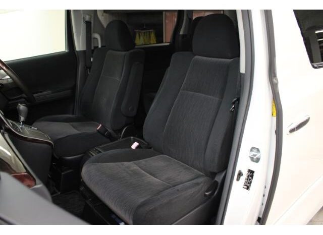 
								TOYOTA VELLFIRE 2012 full									