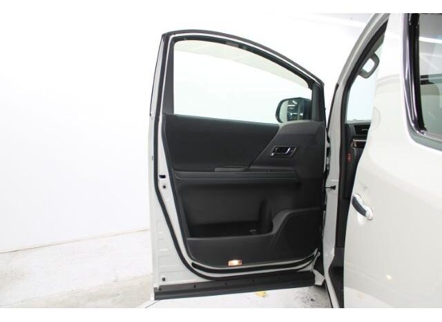 
								TOYOTA VELLFIRE 2012 full									