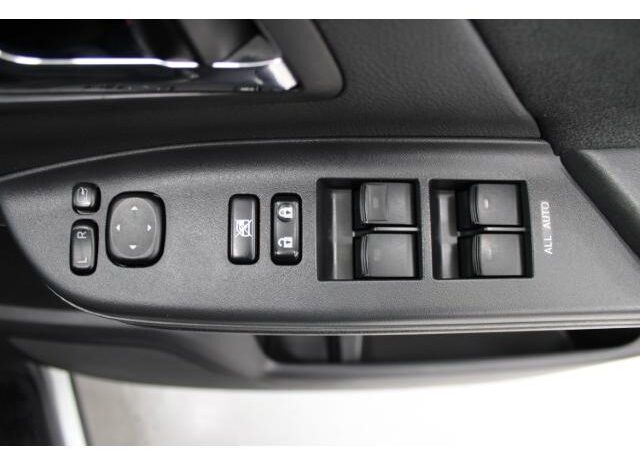 
								TOYOTA VELLFIRE 2012 full									