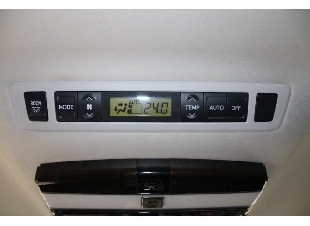 
								TOYOTA VELLFIRE 2012 full									