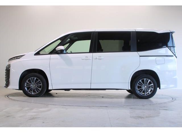 
								TOYOTA VOXY 2024 full									