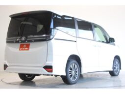 
										TOYOTA VOXY 2024 full									