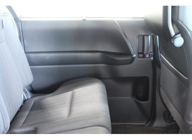 
								TOYOTA VOXY 2024 full									