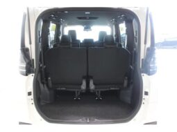 
										TOYOTA VOXY 2024 full									