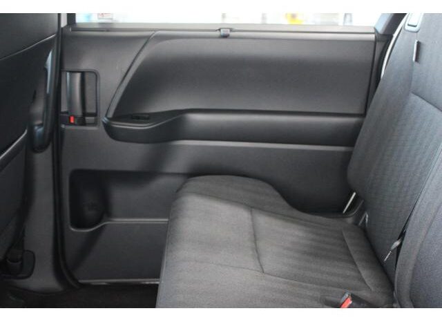 
								TOYOTA VOXY 2024 full									