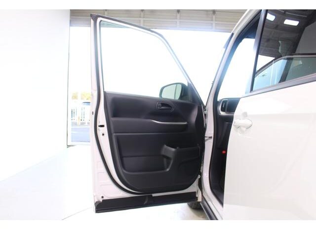 
								TOYOTA VOXY 2024 full									