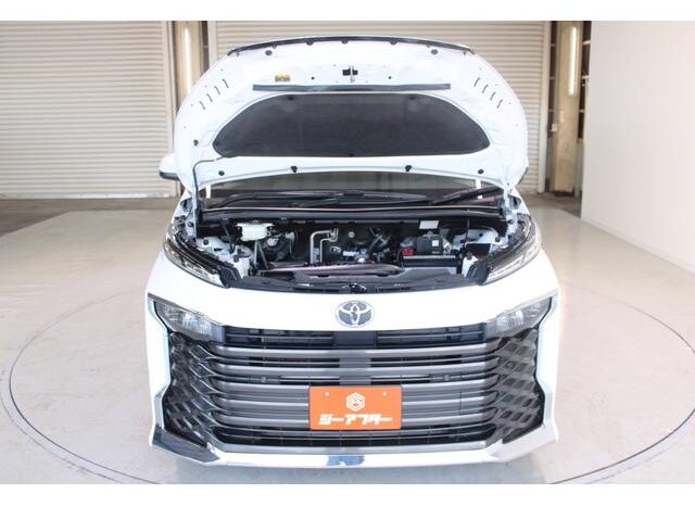 
								TOYOTA VOXY 2024 full									