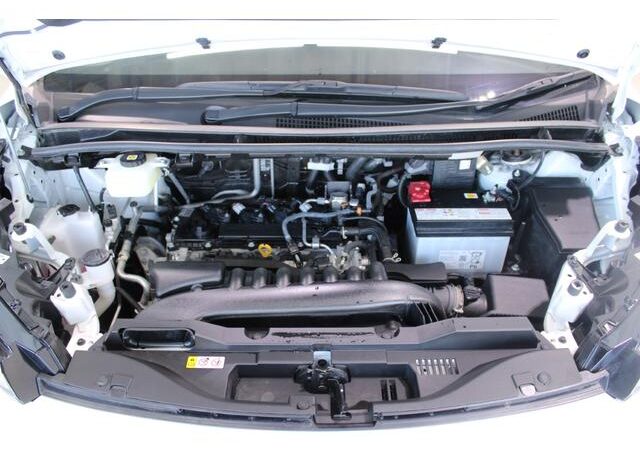 
								TOYOTA VOXY 2024 full									