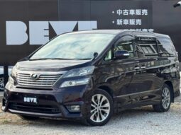 TOYOTA VELLFIRE 2010