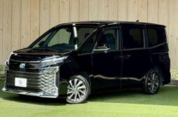 
										TOYOTA VOXY 2023 full									
