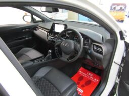 
										TOYOTA C-HR 2023 full									