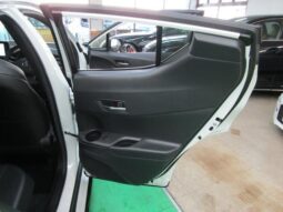 
										TOYOTA C-HR 2023 full									