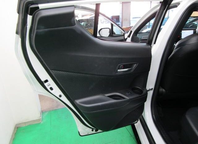 
								TOYOTA C-HR 2023 full									