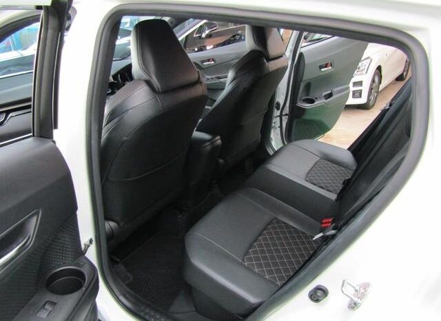 
								TOYOTA C-HR 2023 full									