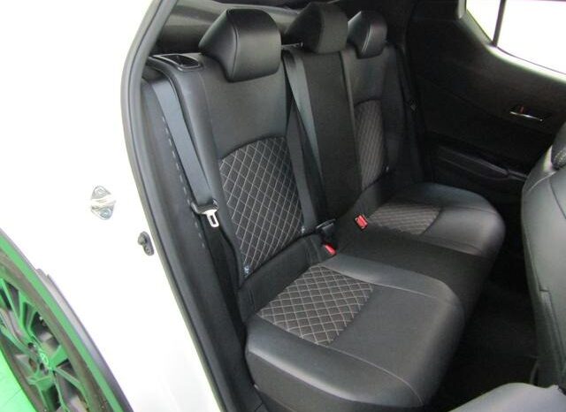 
								TOYOTA C-HR 2023 full									